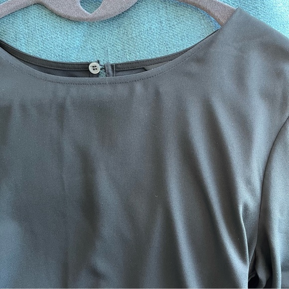 Ann Taylor Blouse Size XS Black Tie-back with Blue colour block. GUC - Picture 2 of 9